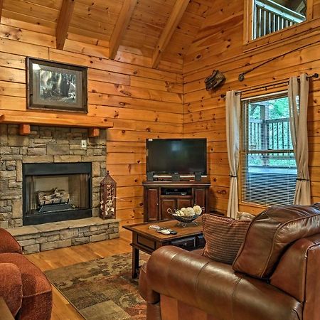 Pigeon Forge Cabin With Hot Tub, Grill And Pool Table! Βίλα Sevierville Εξωτερικό φωτογραφία