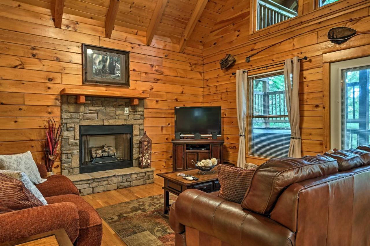 Pigeon Forge Cabin With Hot Tub, Grill And Pool Table! Βίλα Sevierville Εξωτερικό φωτογραφία