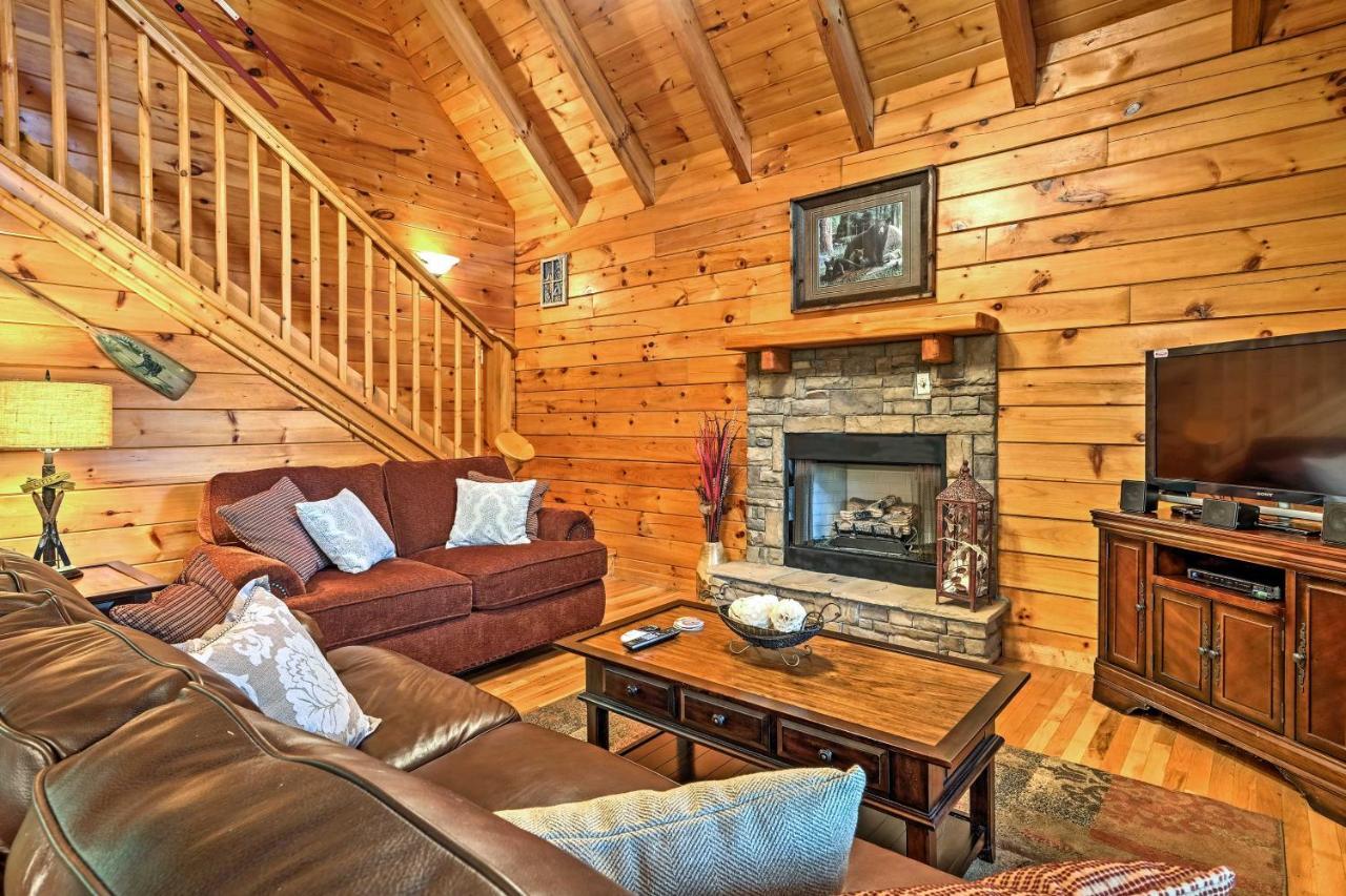 Pigeon Forge Cabin With Hot Tub, Grill And Pool Table! Βίλα Sevierville Εξωτερικό φωτογραφία