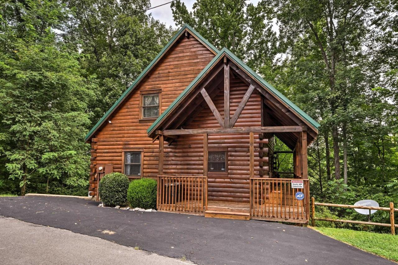 Pigeon Forge Cabin With Hot Tub, Grill And Pool Table! Βίλα Sevierville Εξωτερικό φωτογραφία