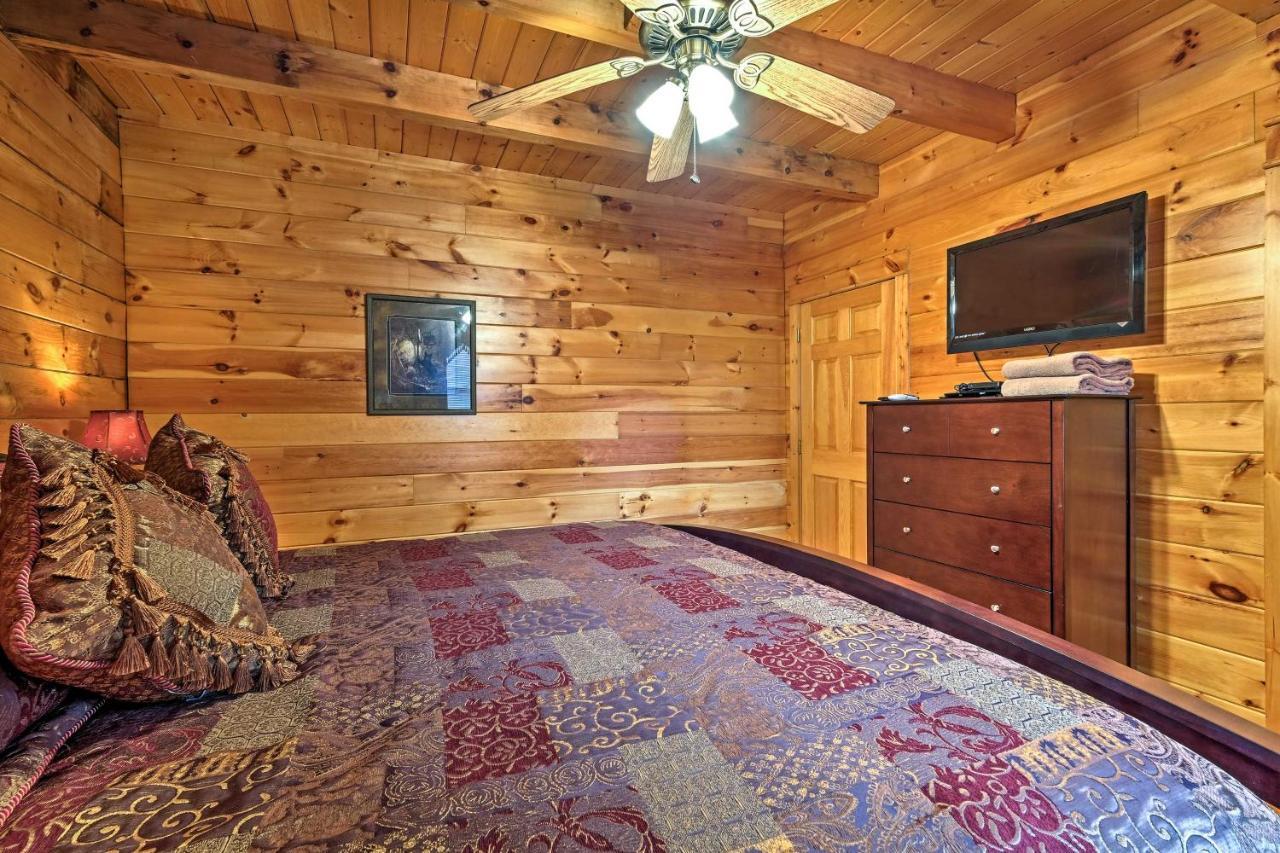 Pigeon Forge Cabin With Hot Tub, Grill And Pool Table! Βίλα Sevierville Εξωτερικό φωτογραφία