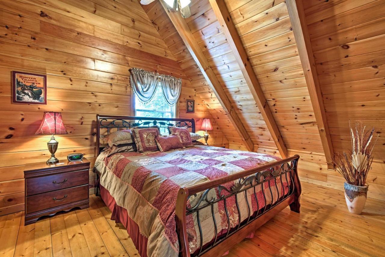 Pigeon Forge Cabin With Hot Tub, Grill And Pool Table! Βίλα Sevierville Εξωτερικό φωτογραφία