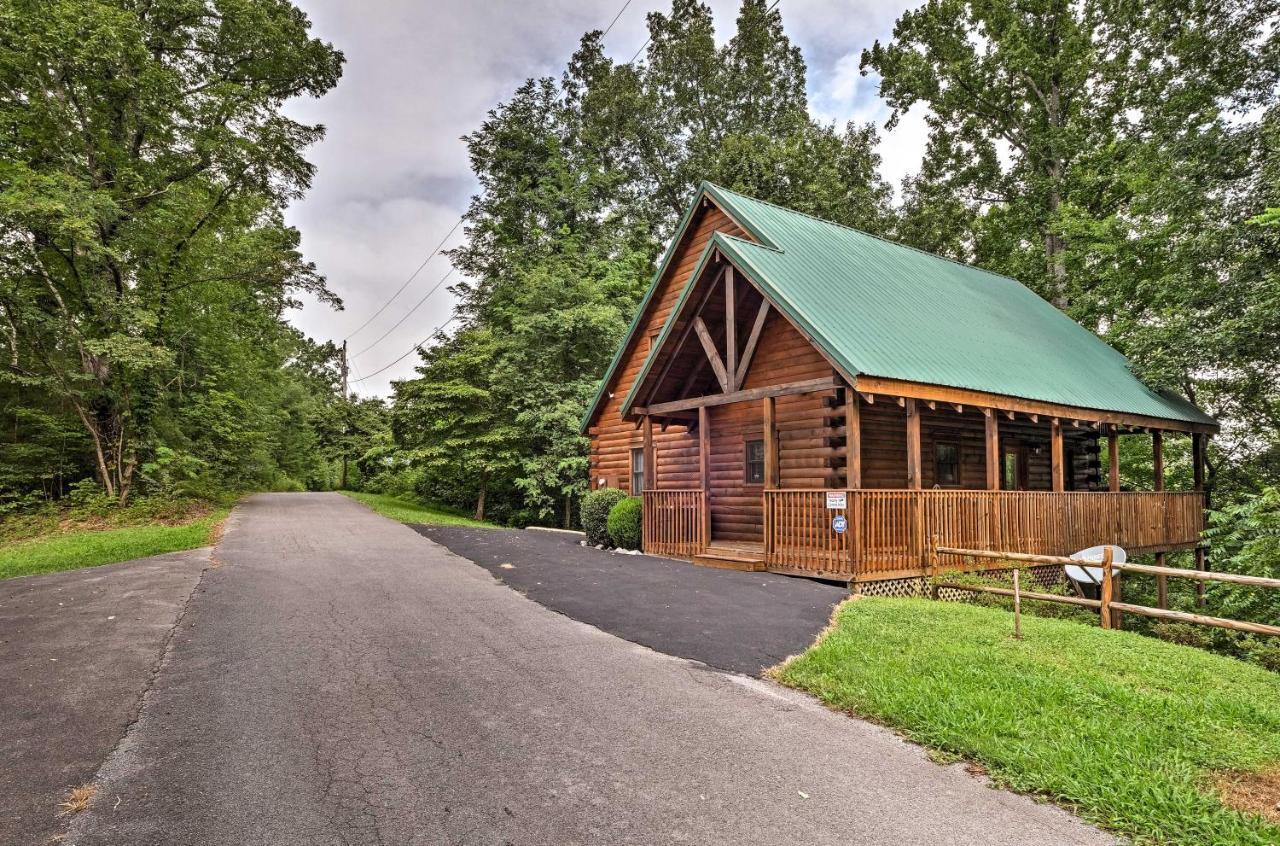 Pigeon Forge Cabin With Hot Tub, Grill And Pool Table! Βίλα Sevierville Εξωτερικό φωτογραφία